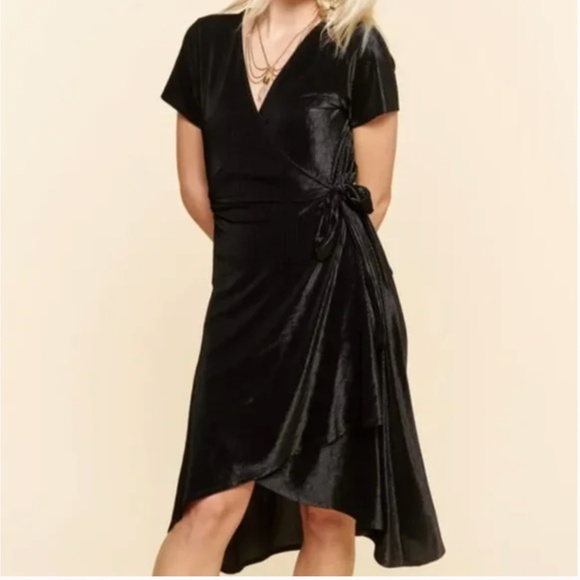 EARTHBOUND Dresses & Skirts - Earthbound Black Ribbed Velvet Wrap Dress